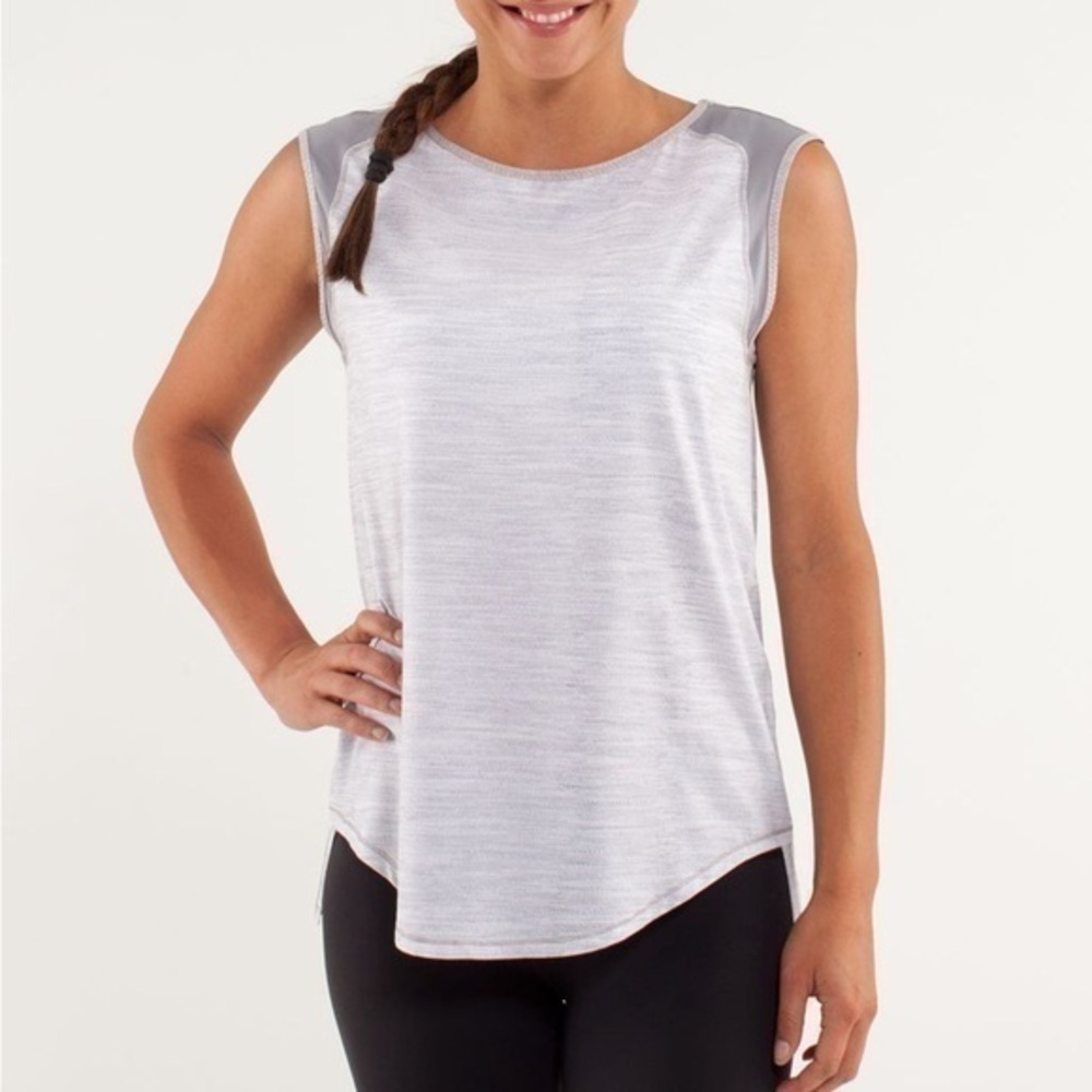 Lululemon Run: Light As Air Sleeveless